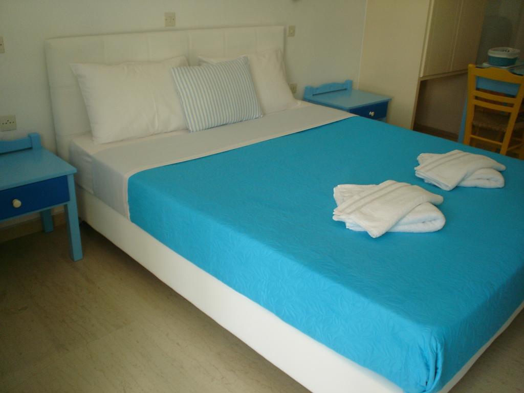 Ikonomakis Apartments Bali  Room photo